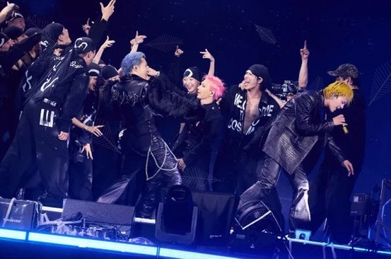 박봄만 불참? 17년 만에 다시 뭉친 빅뱅과 투애니원, 그날의 '롤리팝' 그룹