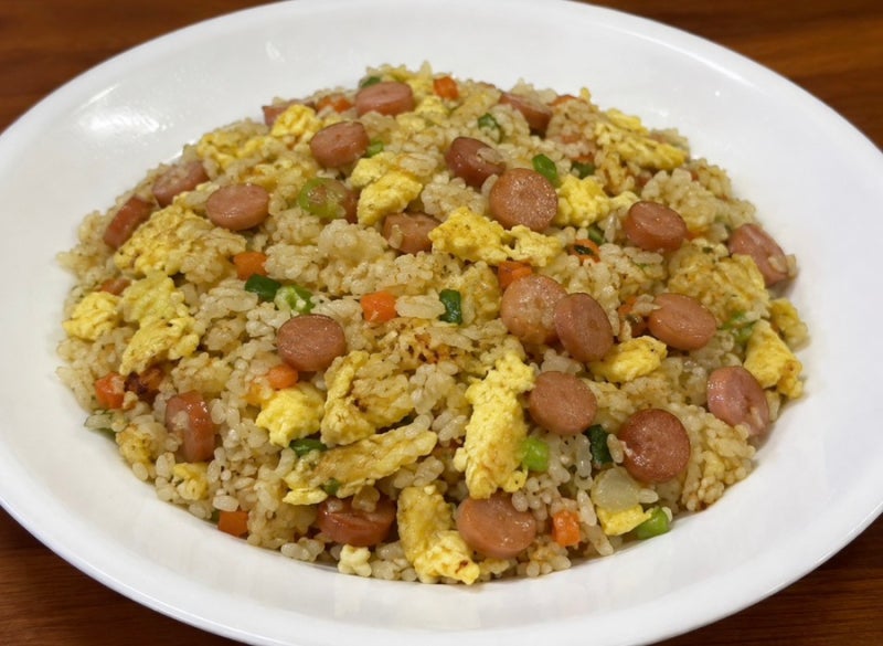 계란과 소세지의 꿀조합! 간단하지만 맛은 최고인 계란 소세지볶음밥 레시피