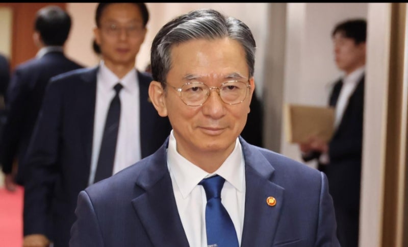 정성호 법무부 장관 사퇴...후임은 누구? 박균택. 이건태.박주민'3파전 급부상