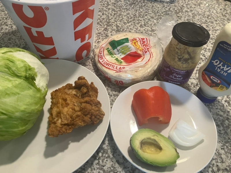 냉장고 속 재료로 #12 | KFC 치킨 아보카도 랩
