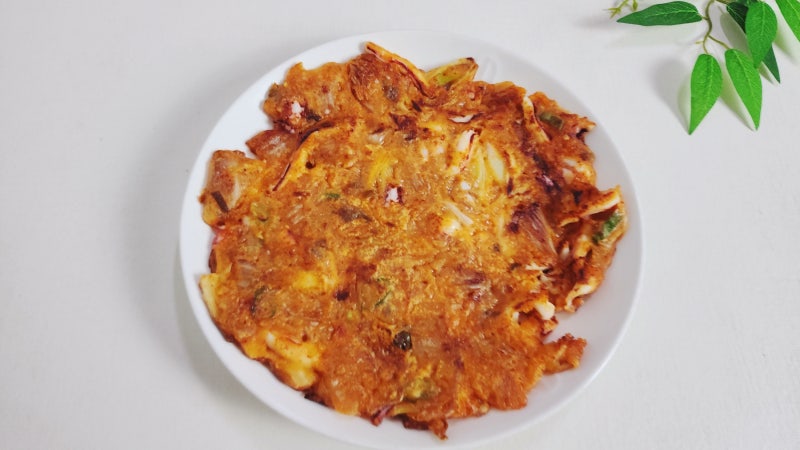 오징어 김치 부침개 반죽 레시피 오징어 김치전 만드는법 혼술 안주 만들기