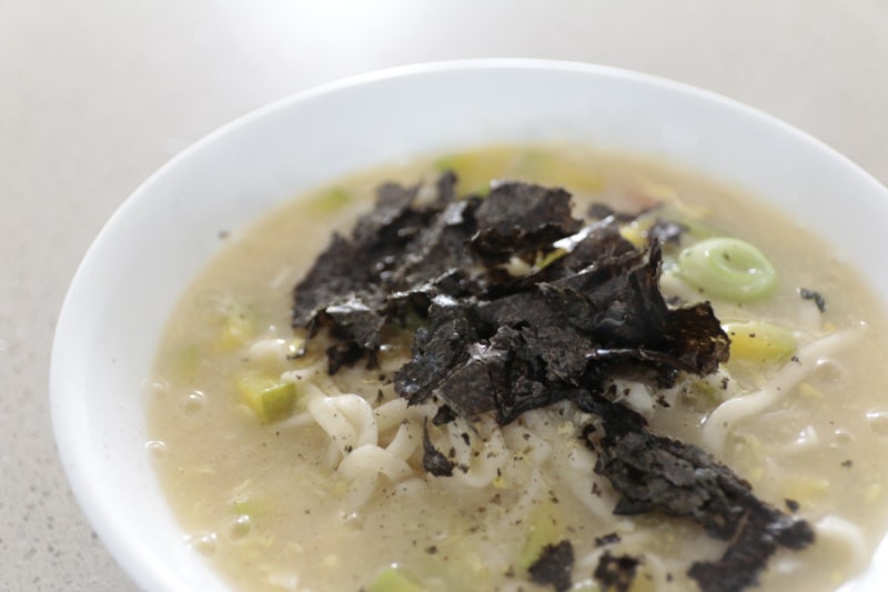 라면만큼 간단한 칼국수 레시피 , 코인 육수로 뚝딱!