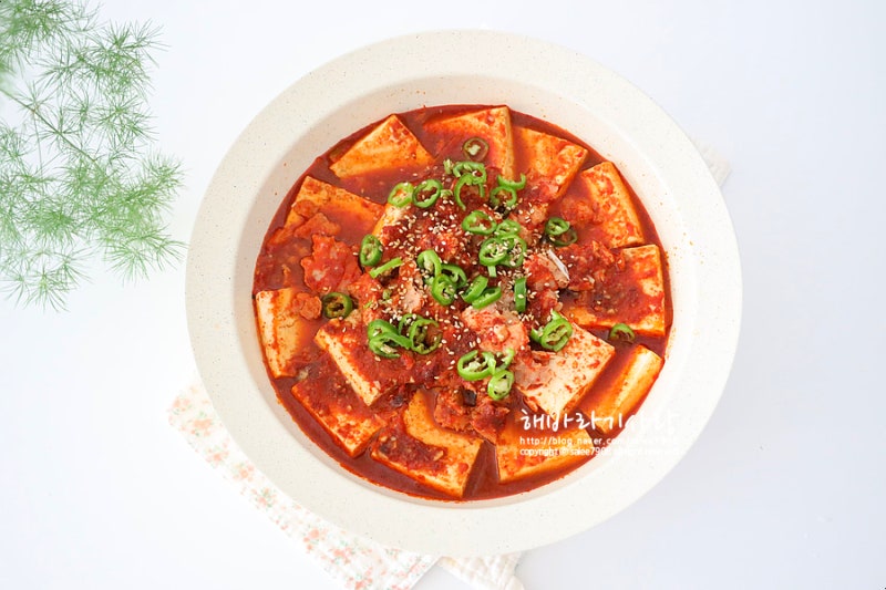 스팸 두부찌개 레시피 칼칼한 햄 두부짜글이 만드는법
