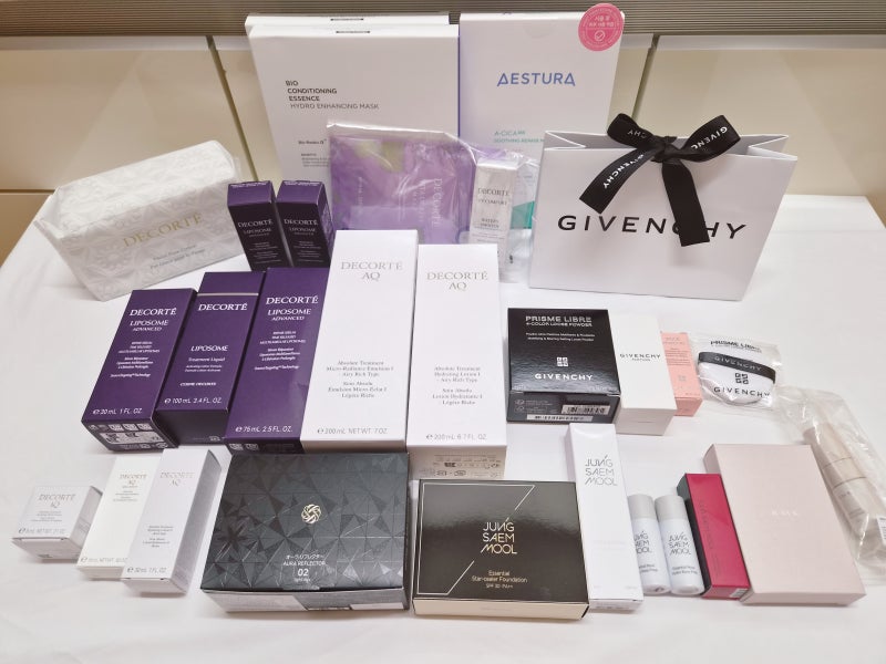 8월 구입품 (지방시 파우더, RMK 가을한정, 데코르테 리포솜, 정샘물 etc)