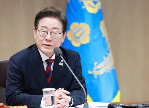 이재명 지지율 40.2% 턱걸이..이 타이밍에 10년 만의 특별감찰관 지명 ....
