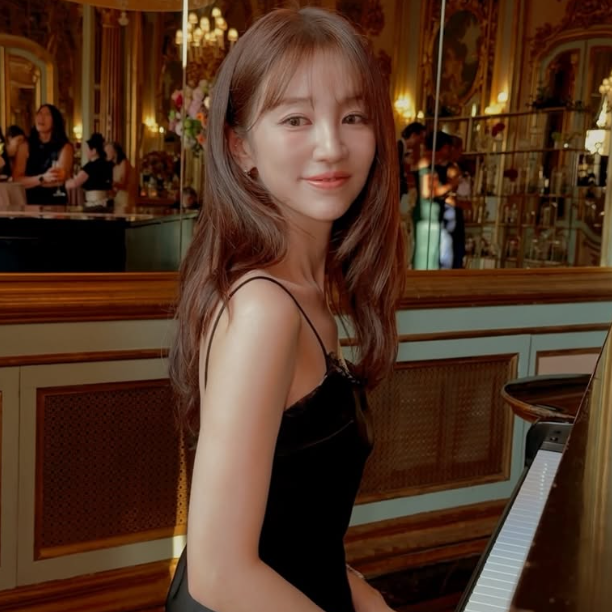 절친 결혼식에 "민폐 하객룩" 입었다고 난리난 윤은혜 드레스 패션