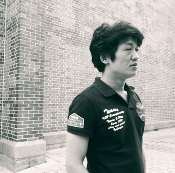과장 승진 앞 둔 연봉 8천에 대기업 회사원었던 35살 청년이 '오징어 게임' 출연해 지금은 대....