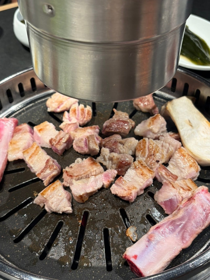 강원도 양양 오픈런, 테이블링 예약 필수! 어쩌다 먹방찍고 온 생갈비 맛집 [이태원왕갈비]