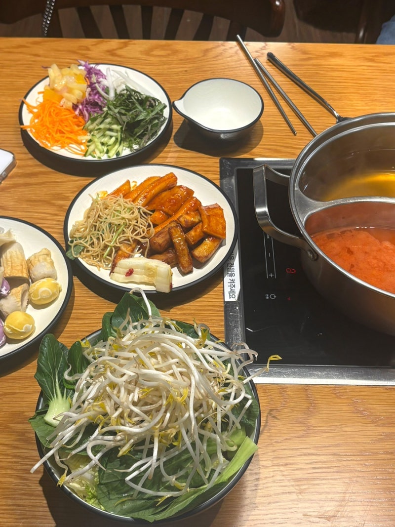 Busan Daejeon Shabu Shabu: Rowoon Shabu Shabu NC Busan Daejeom, Recommended Restaurant in Busan Daejeon