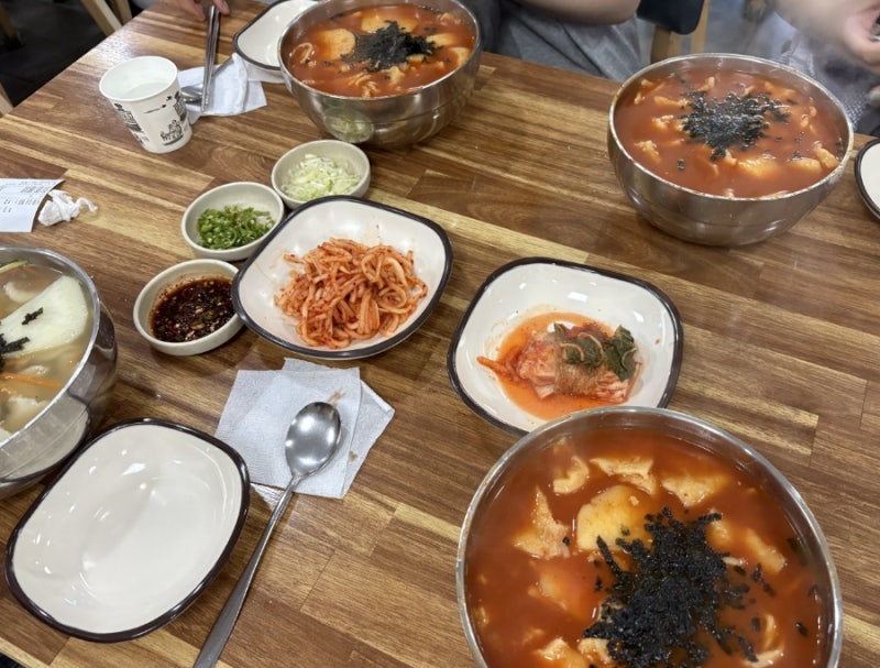 [속초 여행] 속초 장칼국수 맛집 옛날수제비 평일 방문 웨이팅 주차 솔직후기