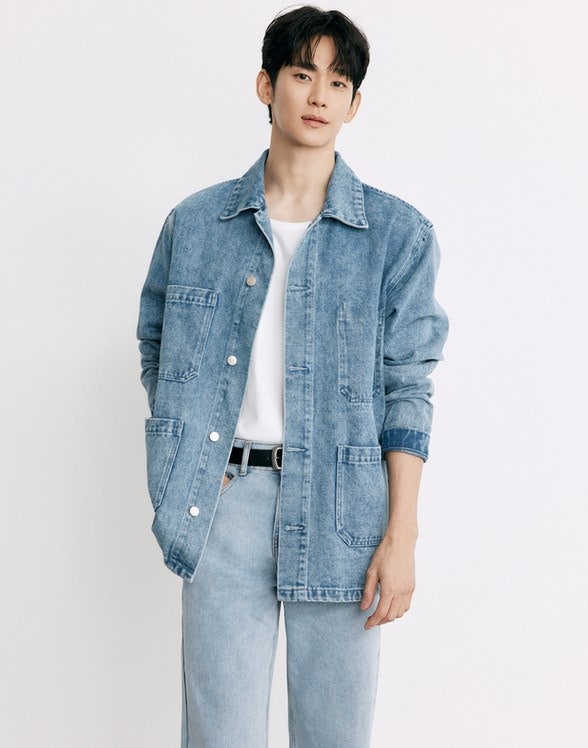 김수현, 1년 만에 꽃다발 안고 환하게 웃었다…소속사가 직접 사진 올린 이유