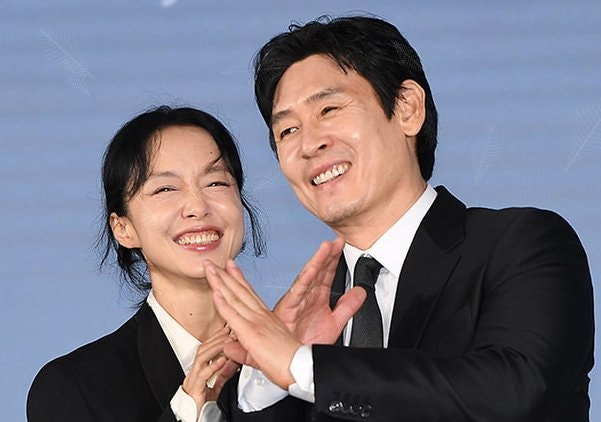 전도연·설경구 네 번째 부부? 20년 만에 이창동과 재회한 '가능한 사랑'의 모든 것