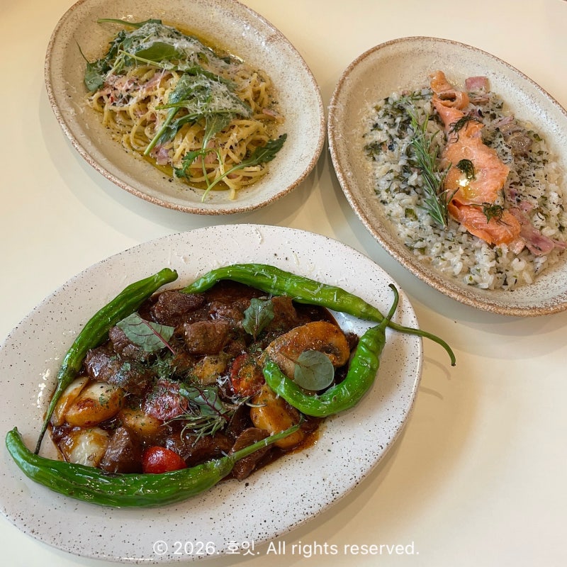 Suwon Haenggung-dong Date at Yamiok: Can You Enjoy Korean, Western, Japanese, and Chinese Cuisine All in One Place?