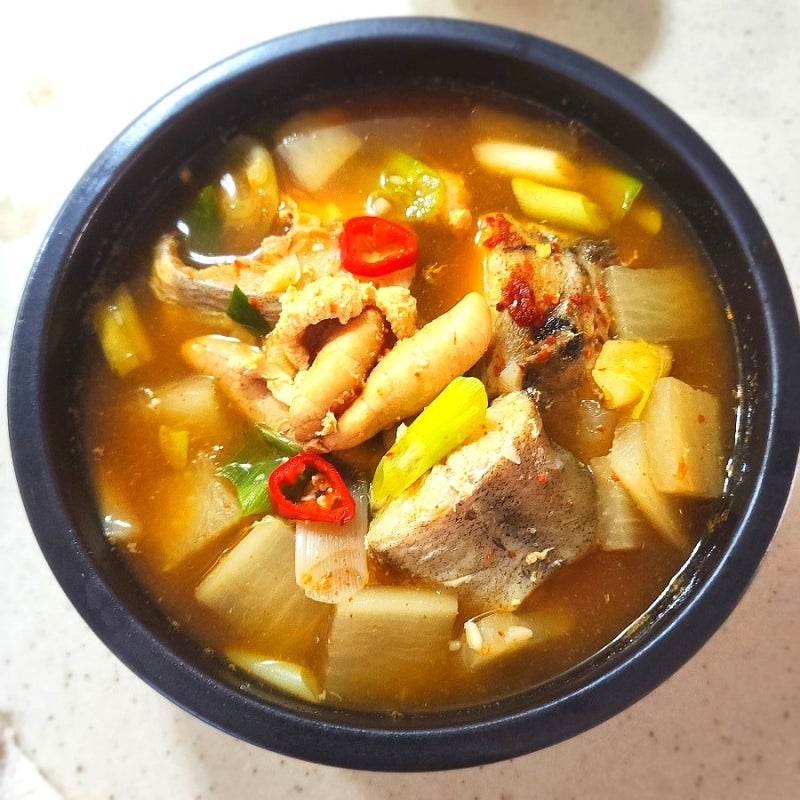동태탕 레시피 이열치열! 여름 땀 흘리며 먹는 칼칼한 동태찌개