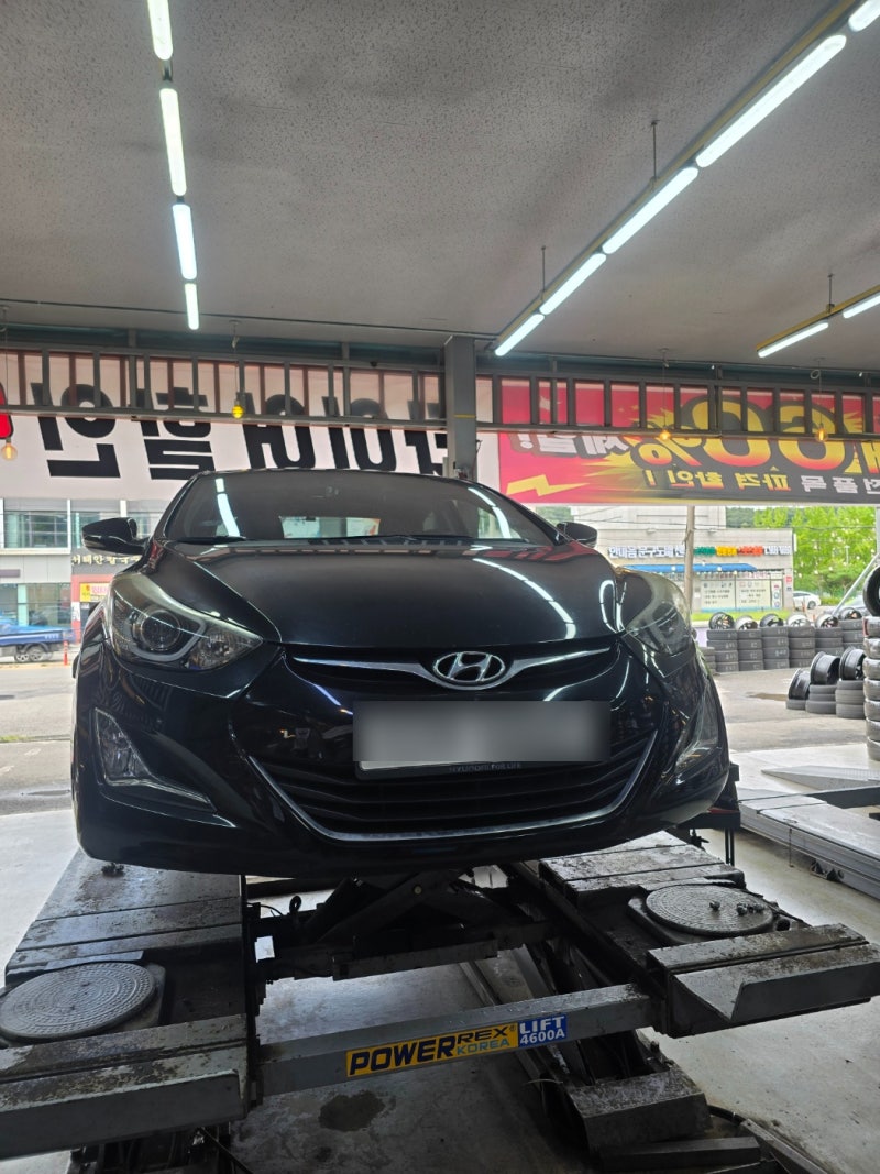 아반떼MD 타이어 펑크 난 줄 모르고 주행… 결국 타이어 2개 교체했습니다