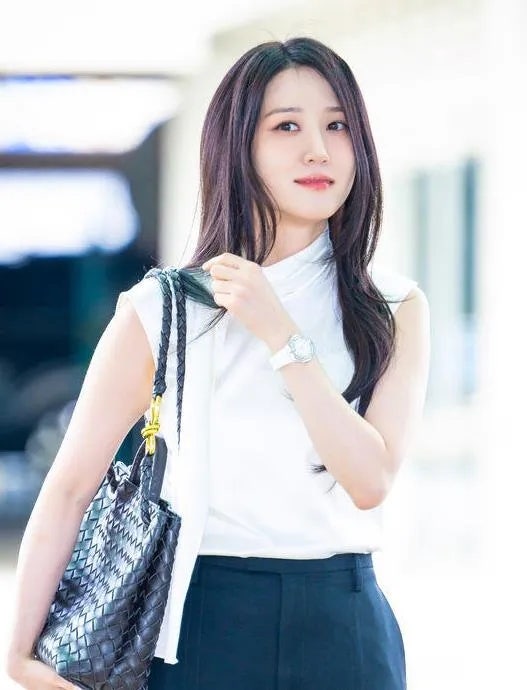 “명품 풀착장보다 이게 낫네” 박은빈, 로고 하나 없는 860만원 가방 든 공항패션