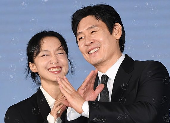 전도연 설경구 또 부부? 20년 만에 이창동과 재회한 '가능한 사랑' 타임라인 총정리