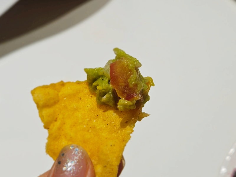 냉동 아보카도 활용한 초간단 과카몰리 만들기,샌드위치부터 맥주 안주까지