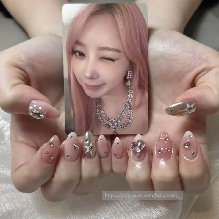 aespa Giselle's Chrome Hearts Nail Art Trends Among K-Pop Idols