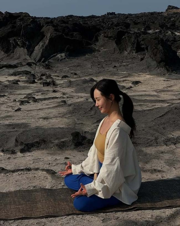 제주 사는 대표적 연예인·유명인사들 누가 있을까?...권유리,루시드폴,윤진서,홍혜걸