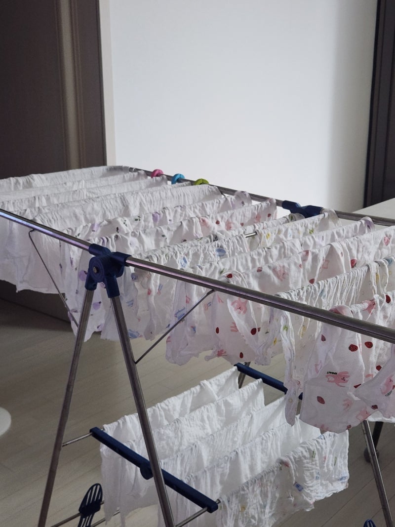 신생아 손수건 첫세탁 방법 (2회로 끝내기, 건조기 사용, 정리법, 어른세제와 아기세제)