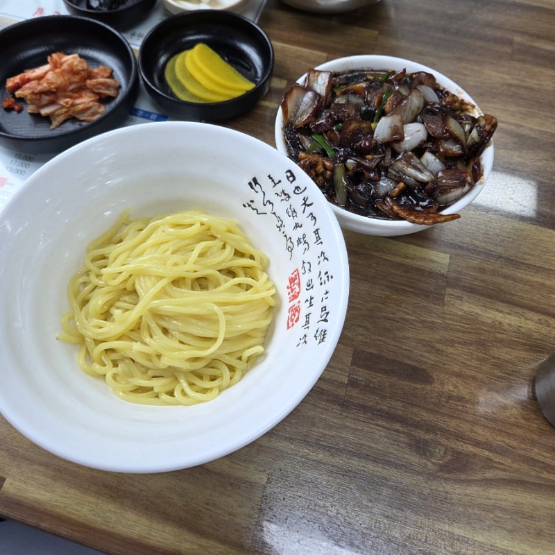 군산 가볼 만한 곳 유트루 군산 맛집 리스트 (유트루 군산 여행)