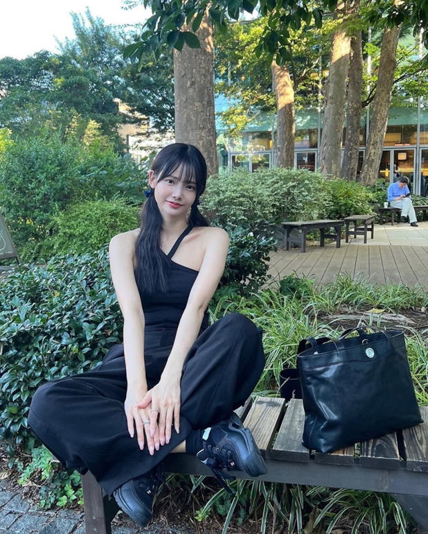 일본 가더니 배우들 다 기죽이고 있네? 하연수, 한국 넘어 일본까지 사로잡은 여름 패션 근황