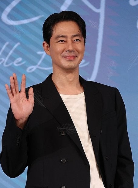趙寅成時隔7年重返大銀幕選擇《可能的愛》的原因：製作發表會上Netflix的盤算