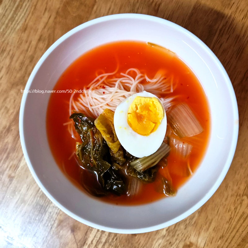 김치말이국수 레시피｜냉면육수 하나면 끝, 10분 완성 초간단 김치국수 만드는법