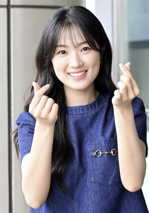 김혜윤, ‘SKY 캐슬’ 예서가 ‘선재 업고 튀어’ 임솔이 되기까지…김혜윤의 반전 필모그래....