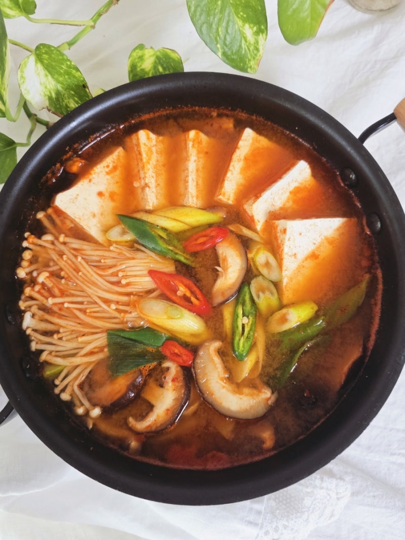 소고기 버섯찌개 레시피 소고기 버섯 고추장 두부찌개 만들기 냉털찌개 저메추