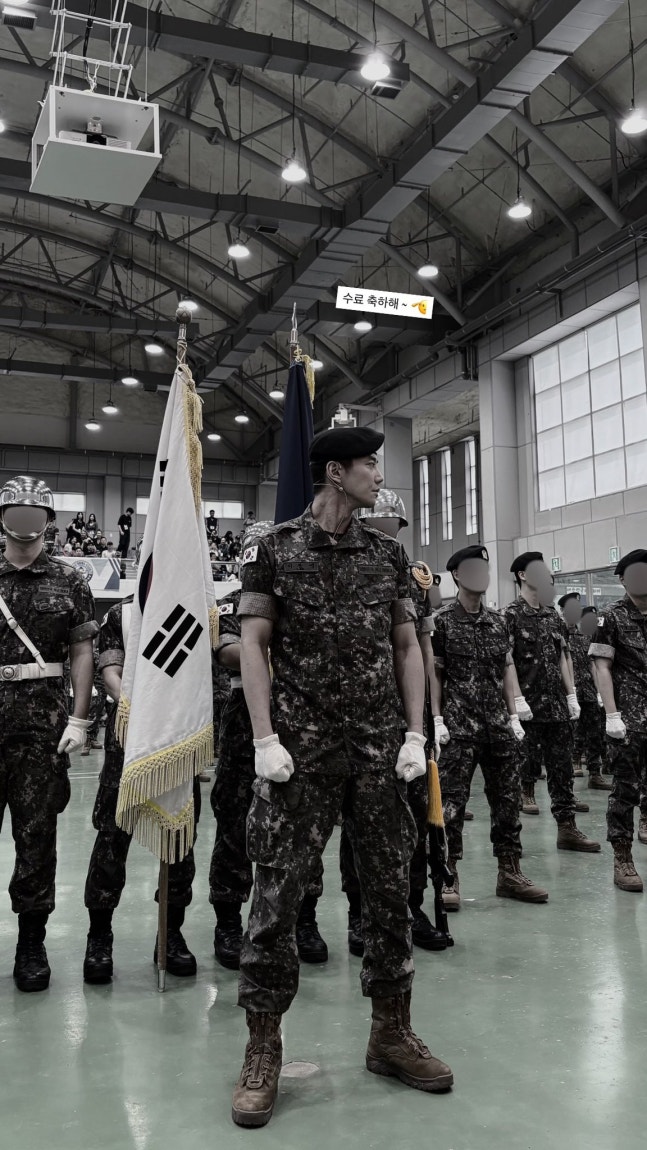 <b>이준영</b>, 육군훈련소 <b>군복핏</b> 화보, 중대장 훈련병까지 반전 근황