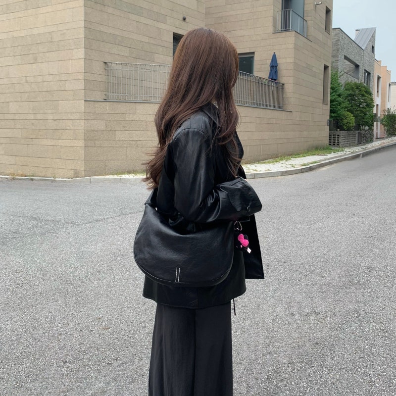 흔하지 않으면서 촌스럽지 않은 해외여행 크로스백 디자이너 브랜드 가방 추천