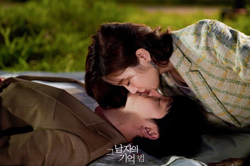 "방영 때보다 종영 후 더 많이 언급됐다" 문가영 김동욱 숨은 멜로