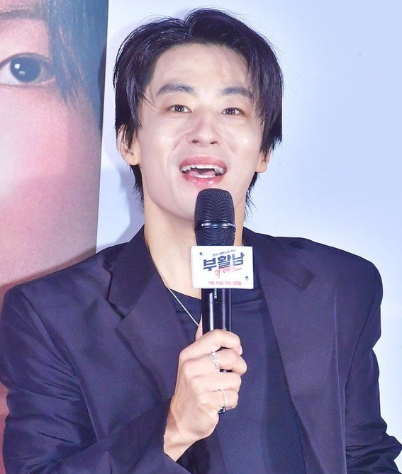 구교환, 빨간 머리로 다 죽여버린다…72시간마다 강해지는 취준생의 반전