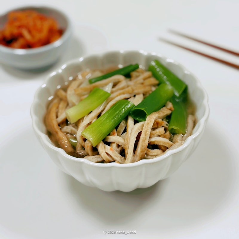 어묵국수 만들기, 육수 없이 참치액 하나로 완성하는 초간단 잔치국수