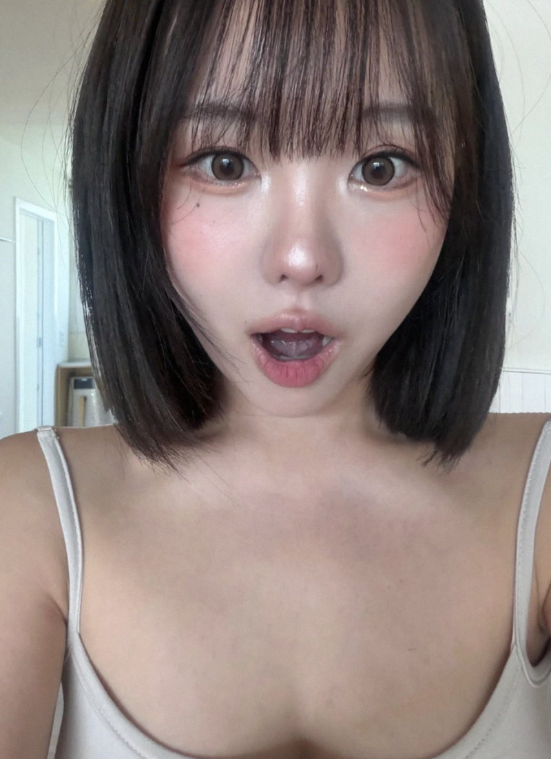 홍영기 니스 비키니, 얼짱시대 추억 소환! 하루 매출 10억 그녀의 비결은?