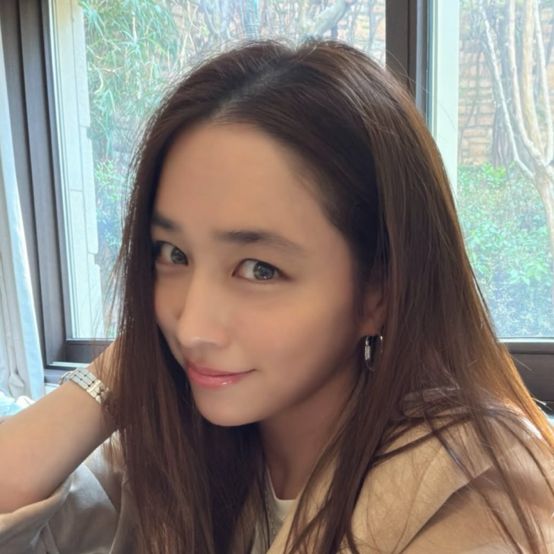이혼 전쟁 시작한 이민정 프로필 MBTI 나이 남편 이병헌 아들 딸 결혼 근황