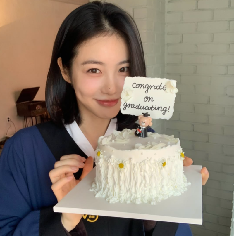 "10년 만에 드디어 끝냈다" 신예은, 배우 활동하면서도 놓지 않았던 "이것"