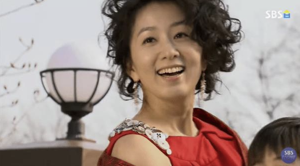 김희애, ‘아들과 딸’의 그 배우가 30년 뒤 ‘부부의 세계’ 지선우가 됐다