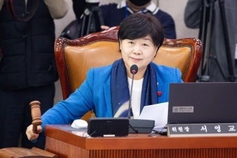 서영교 법사위원장, 의사봉 잡은 이유가 있었다…프로필부터 오늘 법사위까지 총정리