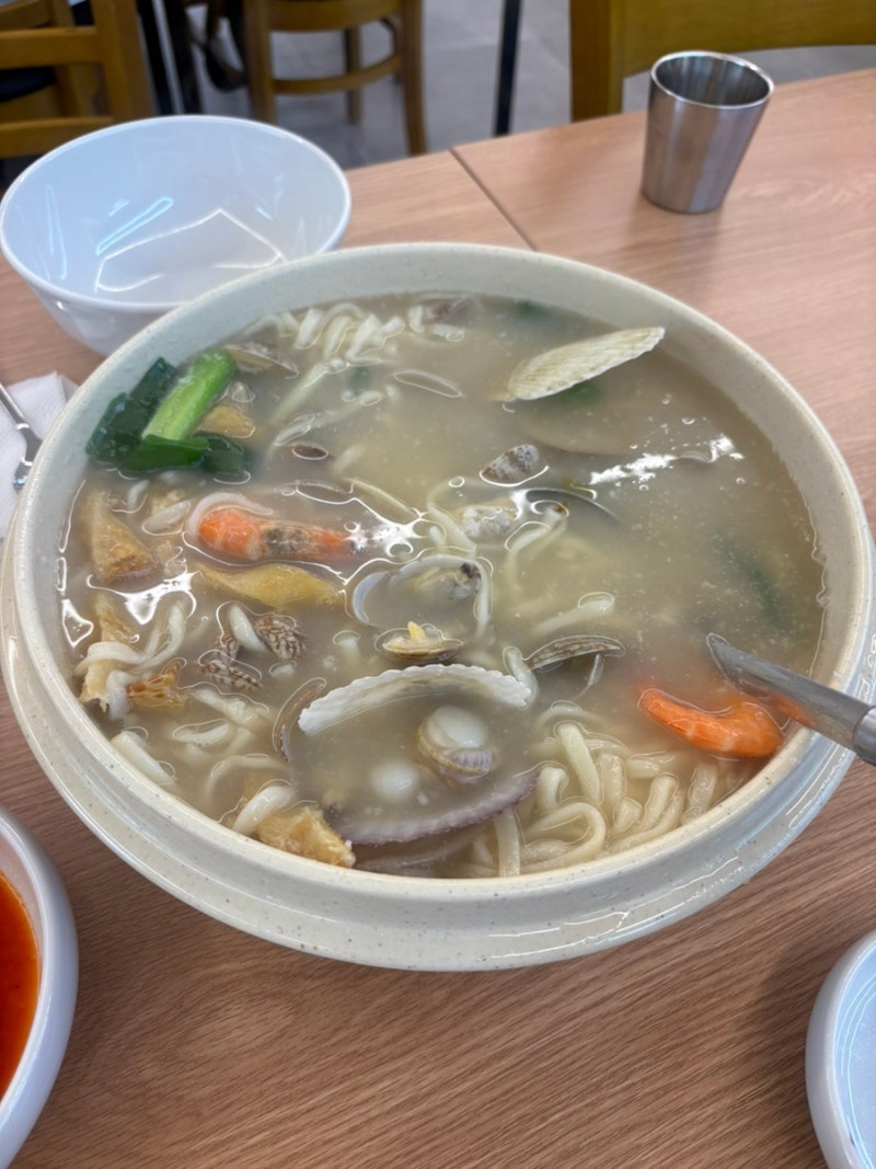 영종도 해물칼국수 맛집 황해해물칼국수 본점｜미애네칼국수 비교한 내돈내산 후기