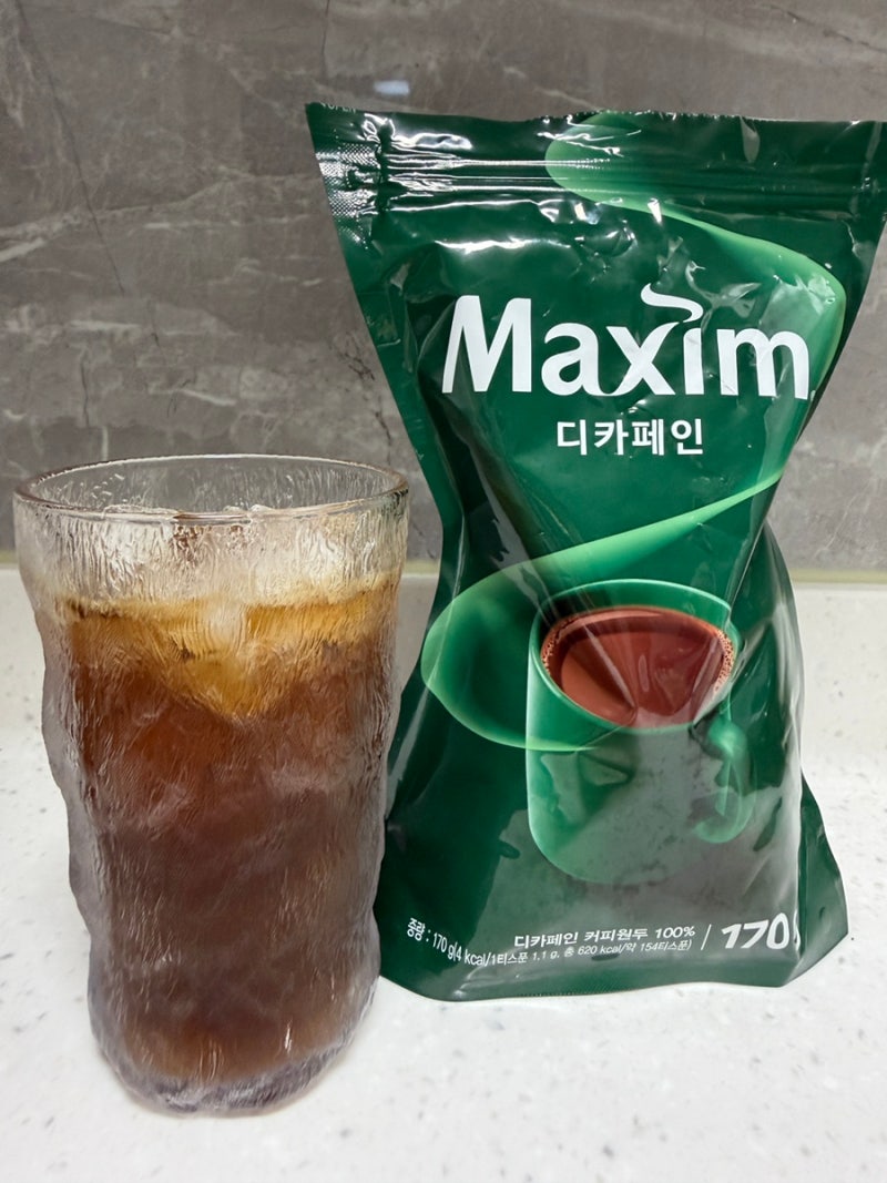 맥심디카페인리필 내돈내산｜찬물에도 잘 녹는 카페인없는커피