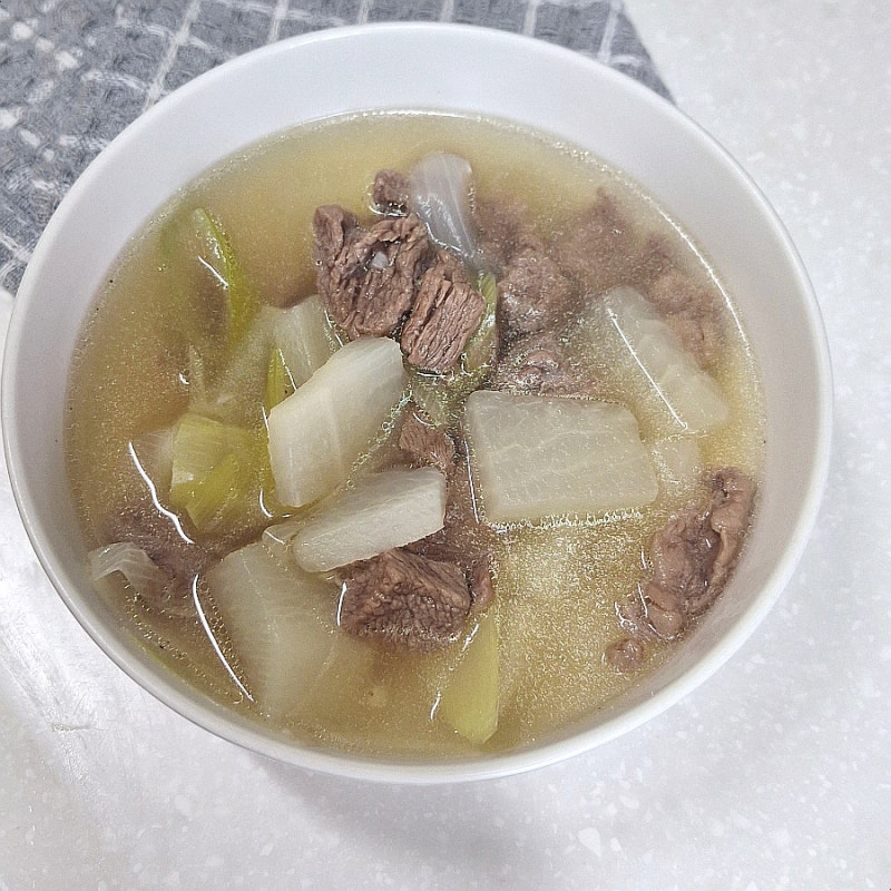 양지 소고기무국 레시피 맑은 아기 소고기무국 끓이는법
