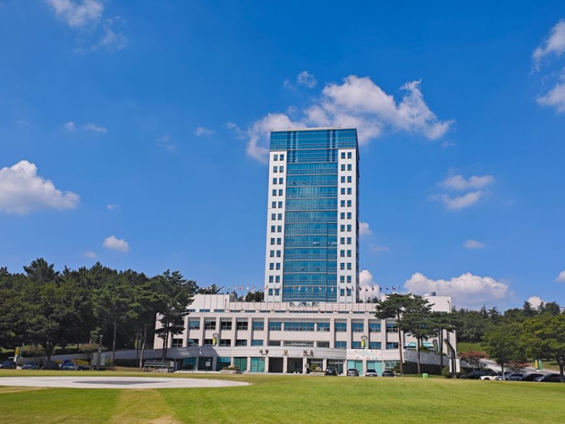 농협금융지주 전북 이전설, 직원들은 왜 불안에 떨고 있을까