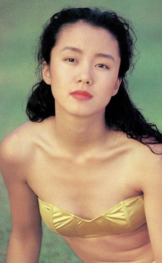 전도연, ‘접속’의 그 배우가 칸의 여왕이 되기까지…전도연의 30년
