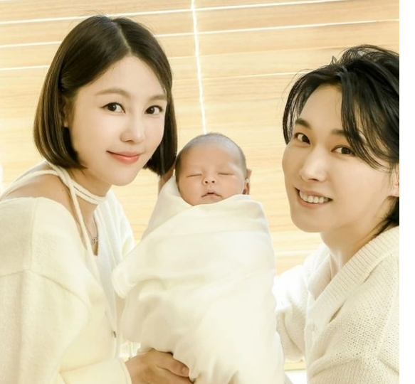 슈퍼주니어 성민 40세 근황, 김사은과 결혼부터 아들 출산·솔로 홀로서기까지