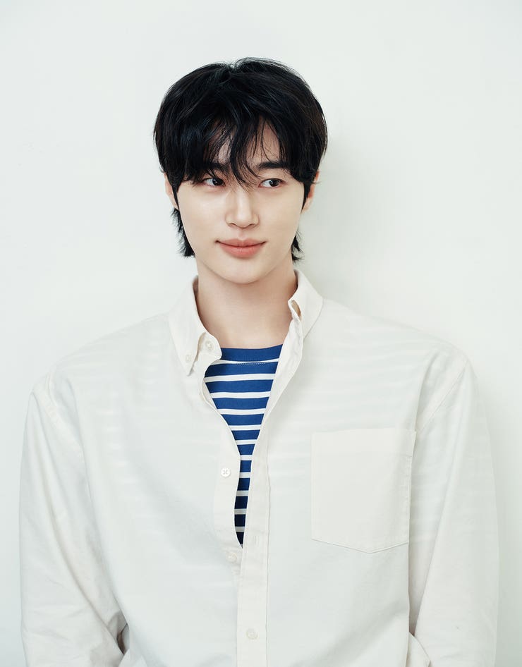 [패션 추천] 변우석 코튼/린넨 블렌드 셔츠 착장 정보 및 스타일링 안내
