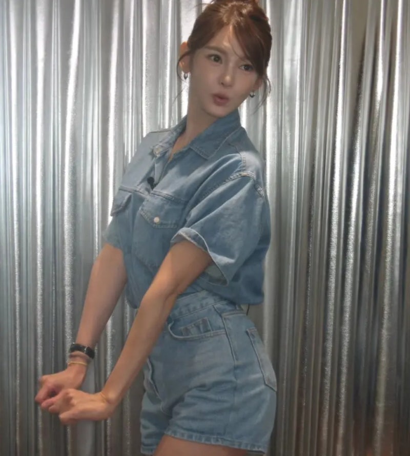 "키 큰 송혜교" 정가은, 청청패션으로 172cm 기럭지 자랑