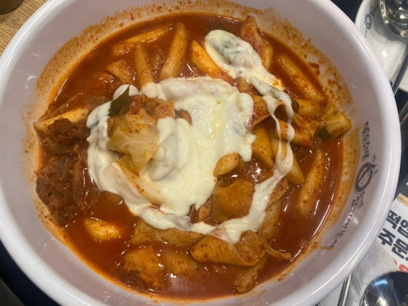 엽기떡볶이 이문점 7천원에 먹는 꿀팁 홀주문 어플할인 엽기떡볶이순한맛 토핑추천
